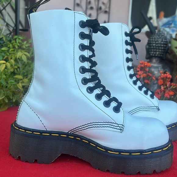 🏴󠁧󠁢󠁥󠁮󠁧󠁿 Steel Toe MIE Dr. Martens 10 Eye White Retro Platform Boots UK 4 - Picture 12 of 17